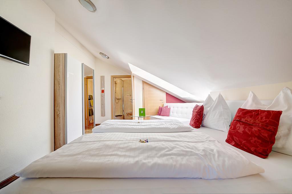 Hotel Buerglstein Sankt Wolfgang im Salzkammergut Phòng bức ảnh